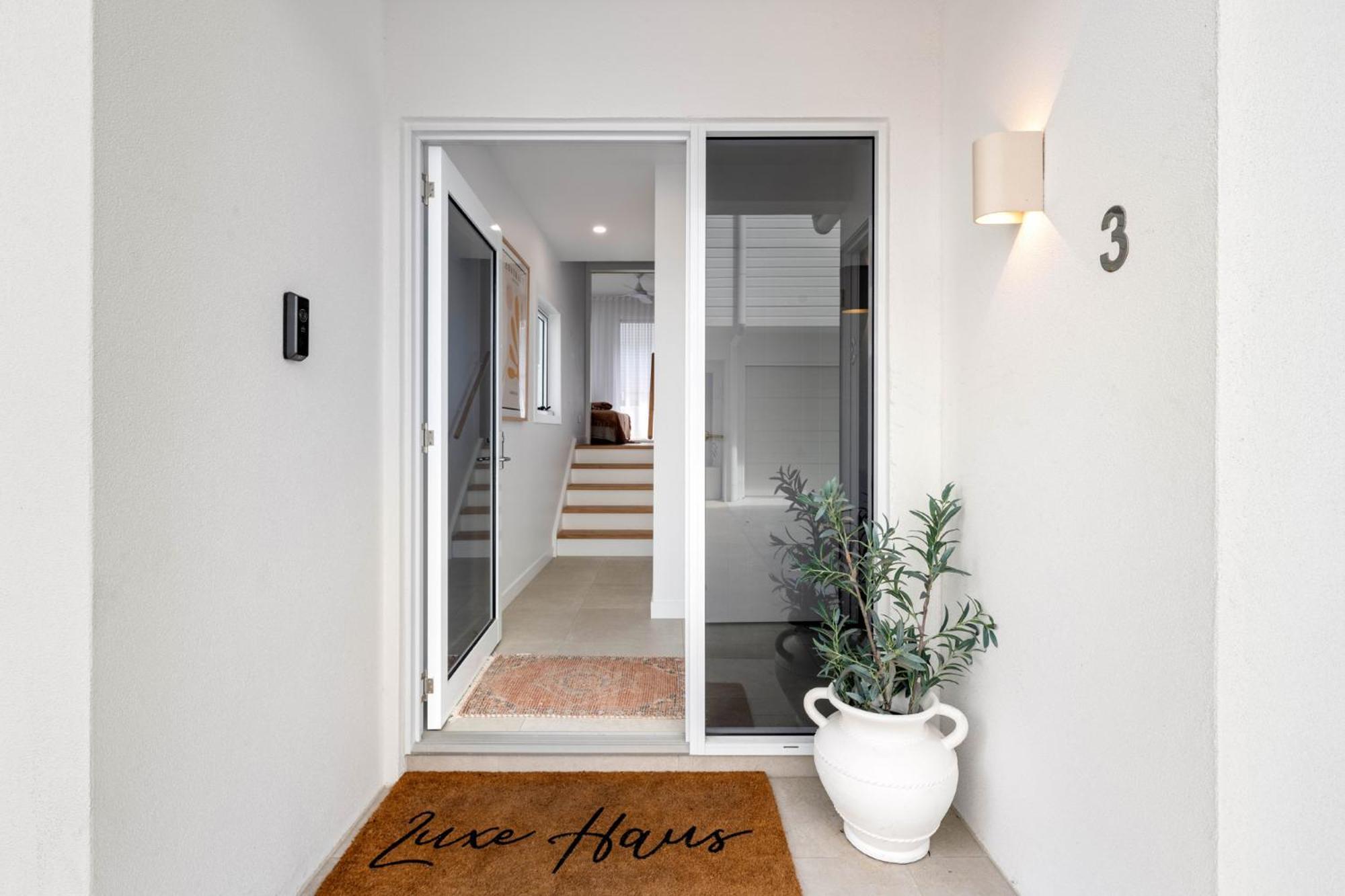 Luxe Haus *